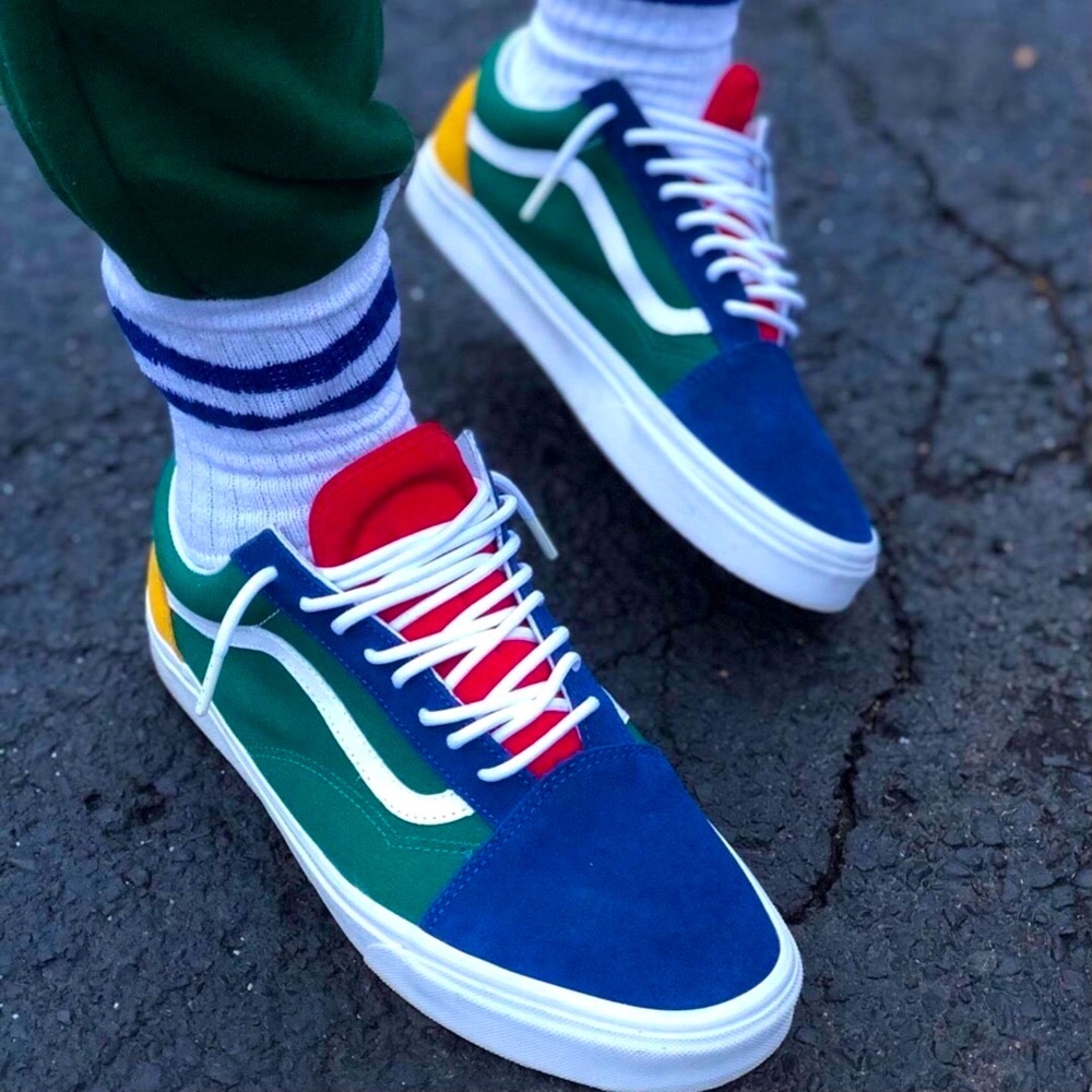 SOLD!! ⭐️HOST PICK⭐️ Vans Yacht Club Old Skool - Picture 2 of 10